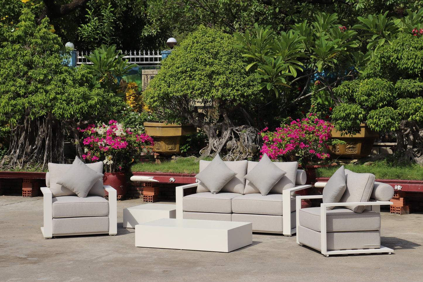 Executive 5 Piece Sofa Set: White Hampton Style with Industrial Aluminium Frame and Element-Resistant Fabric