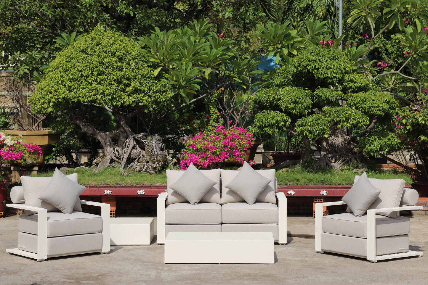 Executive 5 Piece Sofa Set: White Hampton Style with Industrial Aluminium Frame and Element-Resistant Fabric